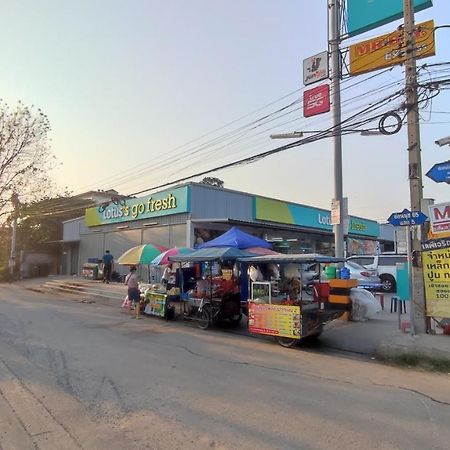 Pa Chalermchai Guesthouse Банкок Екстериор снимка