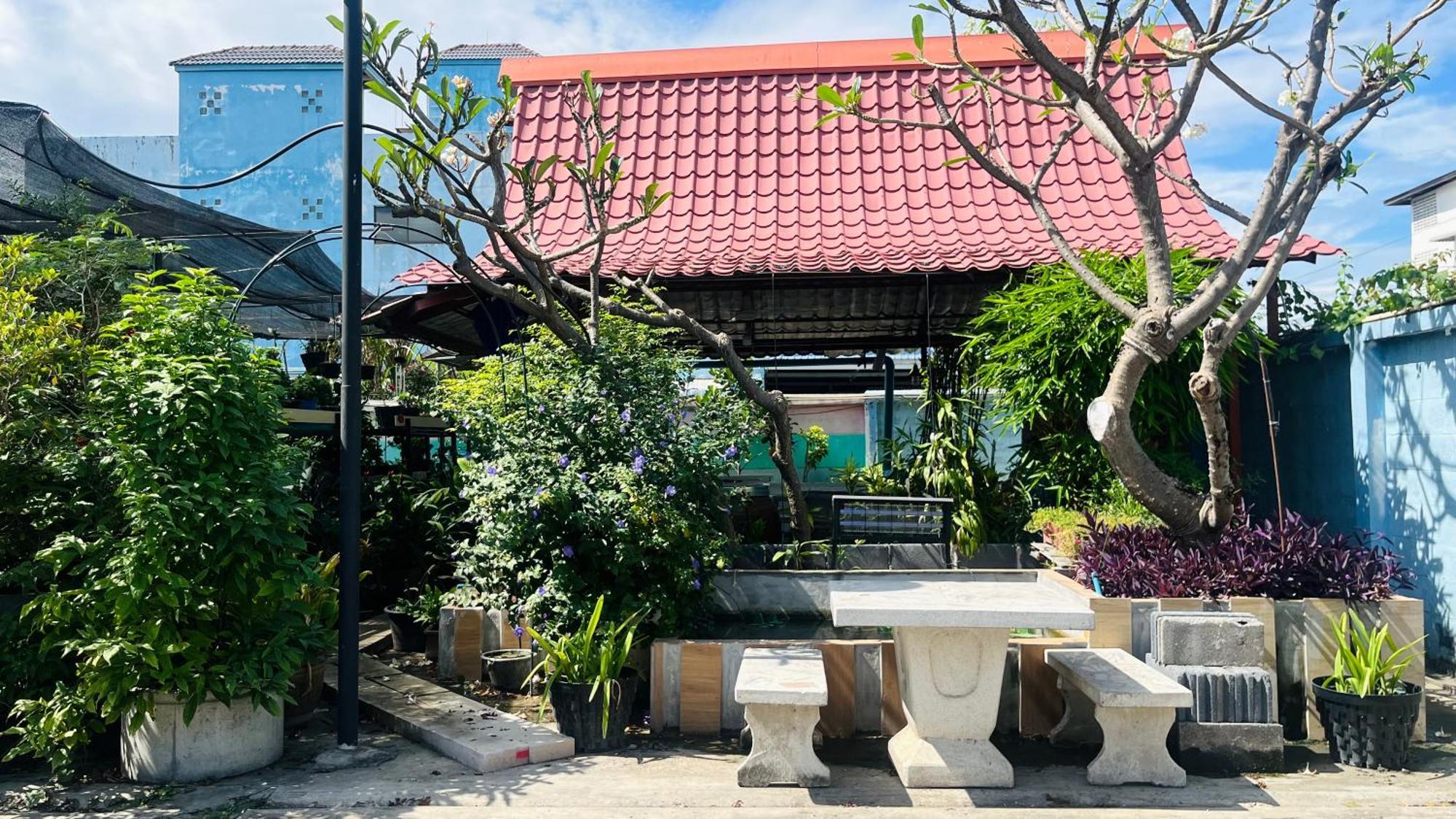 Pa Chalermchai Guesthouse Банкок Екстериор снимка