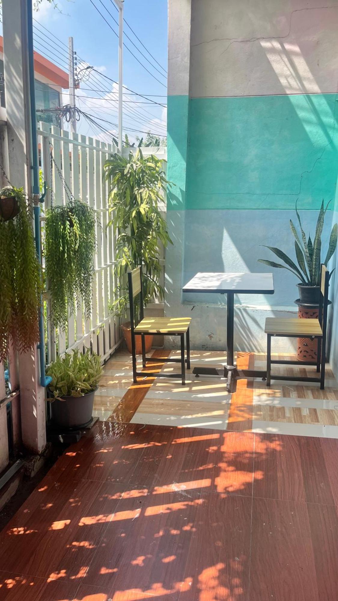 Pa Chalermchai Guesthouse Банкок Екстериор снимка