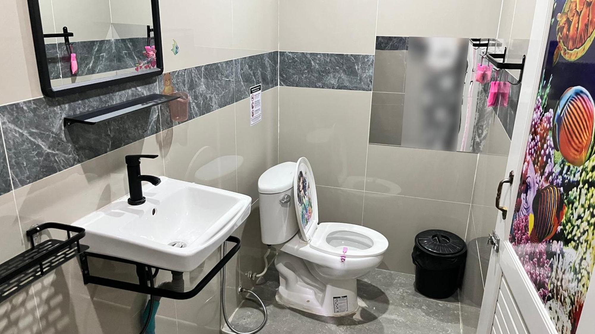 Pa Chalermchai Guesthouse Банкок Екстериор снимка